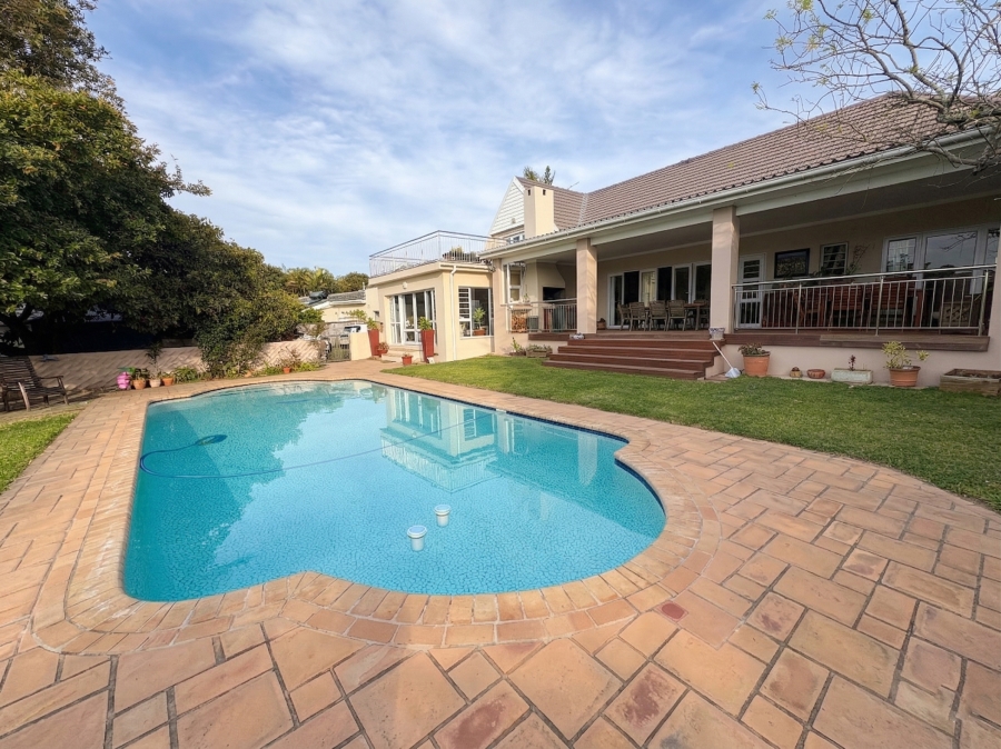 4 Bedroom Property for Sale in Nahoon Beach Eastern Cape